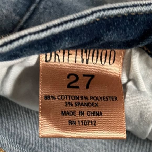 Driftwood Classic Fit Jackie Light Wash Cuffed Jeans Size 27x27 - Picture 3 of 4